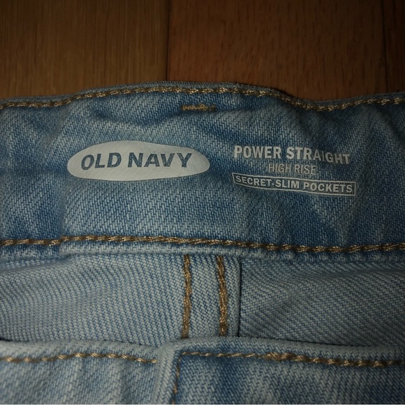 Old Navy light wash Power Straight secret slim pockets-size 4 - Picture 3 of 7